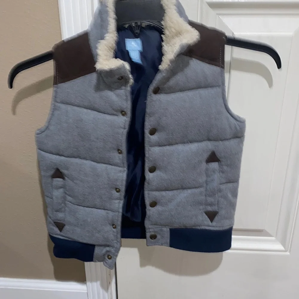 Baby gap boys vest size 4 years guc